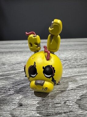 Funko | Mymoji: Five Nights At Freddy’s: Springtrap - Collectible Mini Figure
